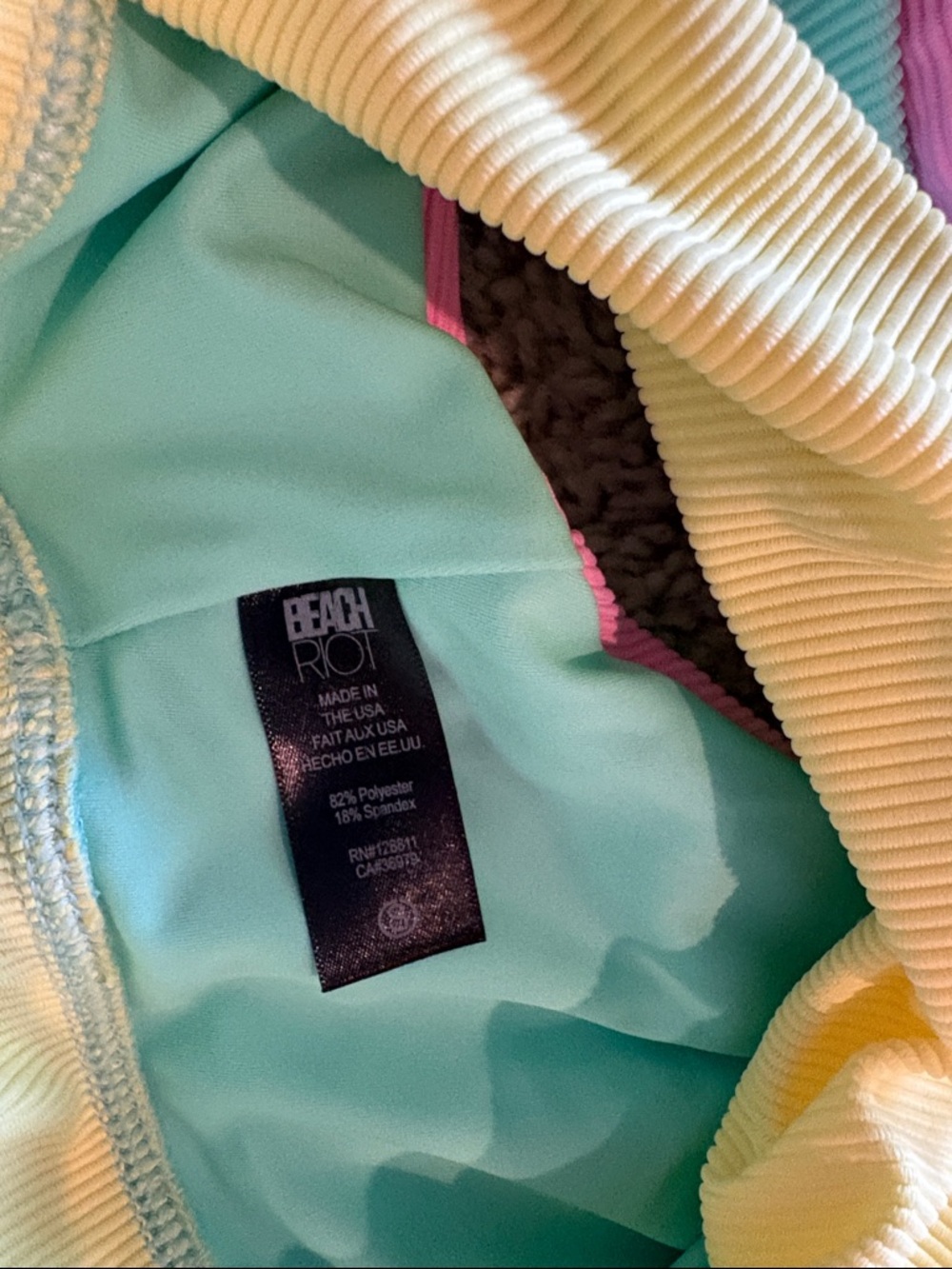 Beach Riot Active Tank - Picture 3 of 6